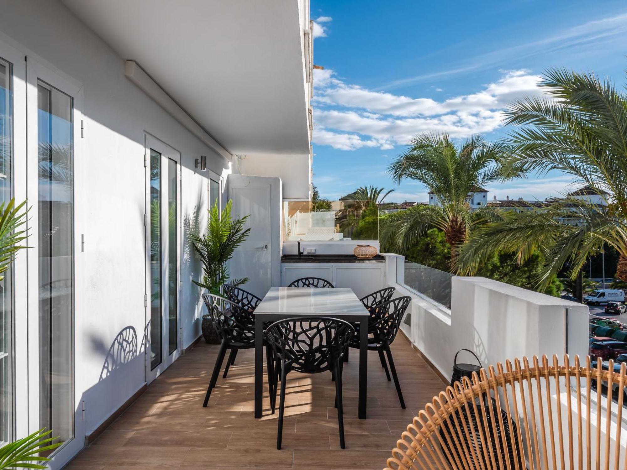 3 Bdrm Stylish Apt W Pool In Puerto Banus Marbella Dış mekan fotoğraf