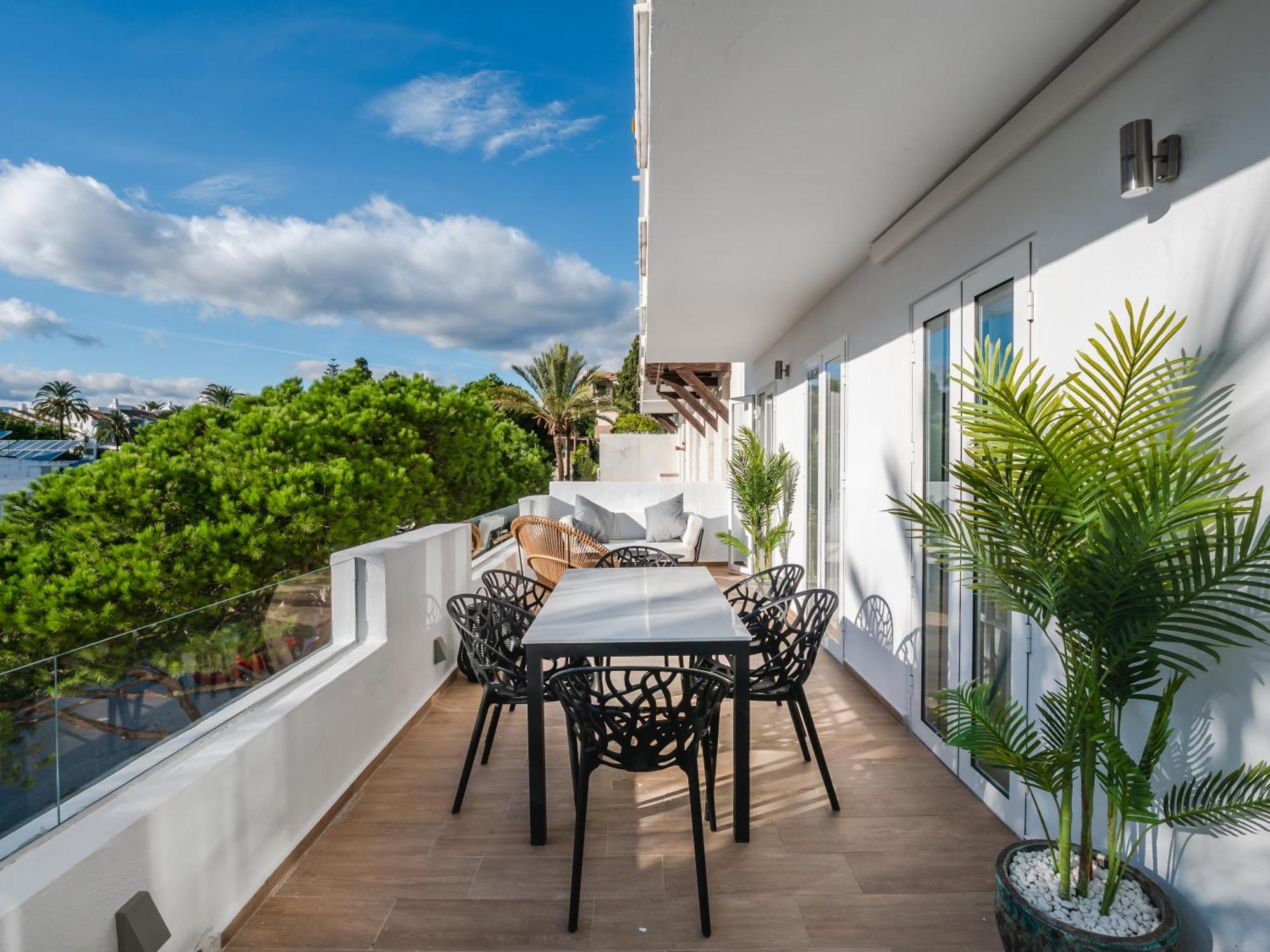 3 Bdrm Stylish Apt W Pool In Puerto Banus Marbella Dış mekan fotoğraf