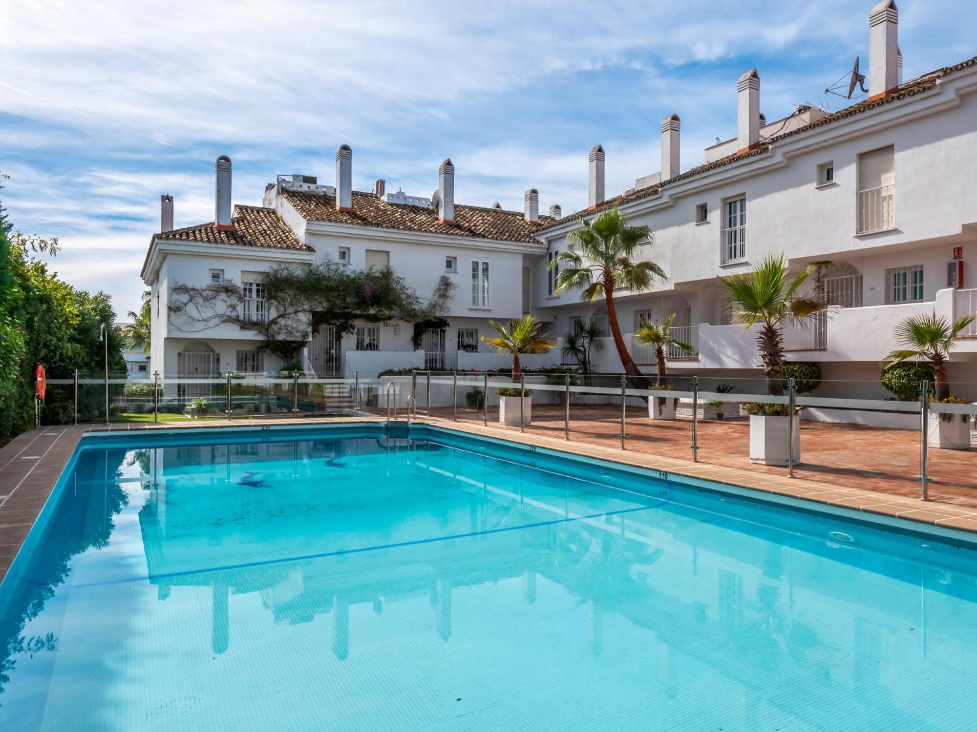 3 Bdrm Stylish Apt W Pool In Puerto Banus Marbella Dış mekan fotoğraf