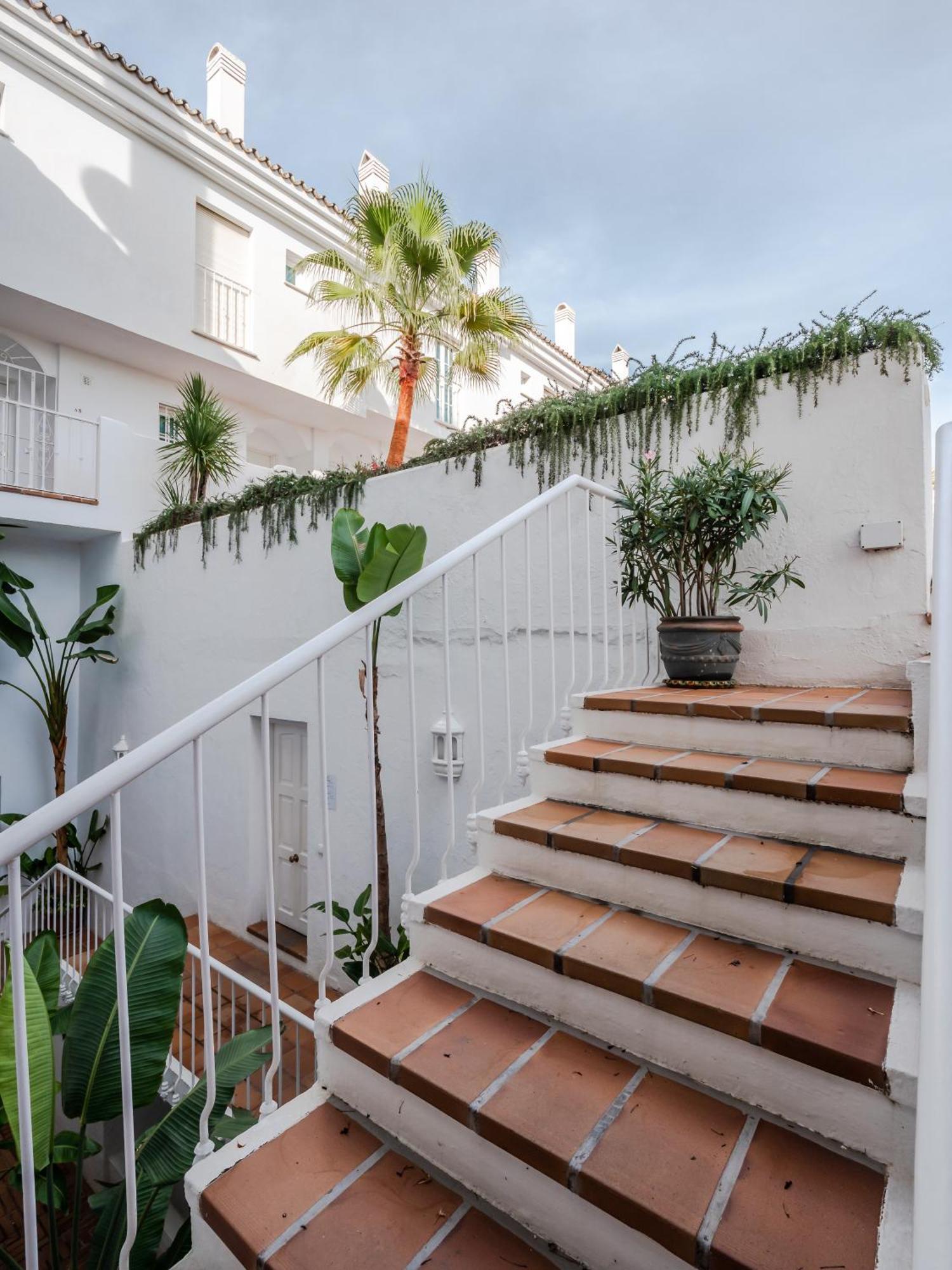 3 Bdrm Stylish Apt W Pool In Puerto Banus Marbella Dış mekan fotoğraf